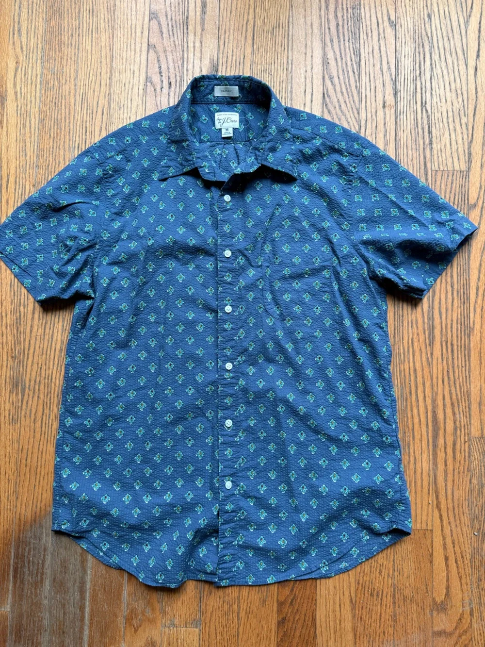 Men's Short-Sleeve Button-Down Shirt in Navy with Green Pattern